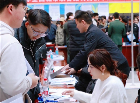 職海揚帆 夢想啟航——武威職業技術大學成功舉辦2026屆畢業生校園招聘系列活動